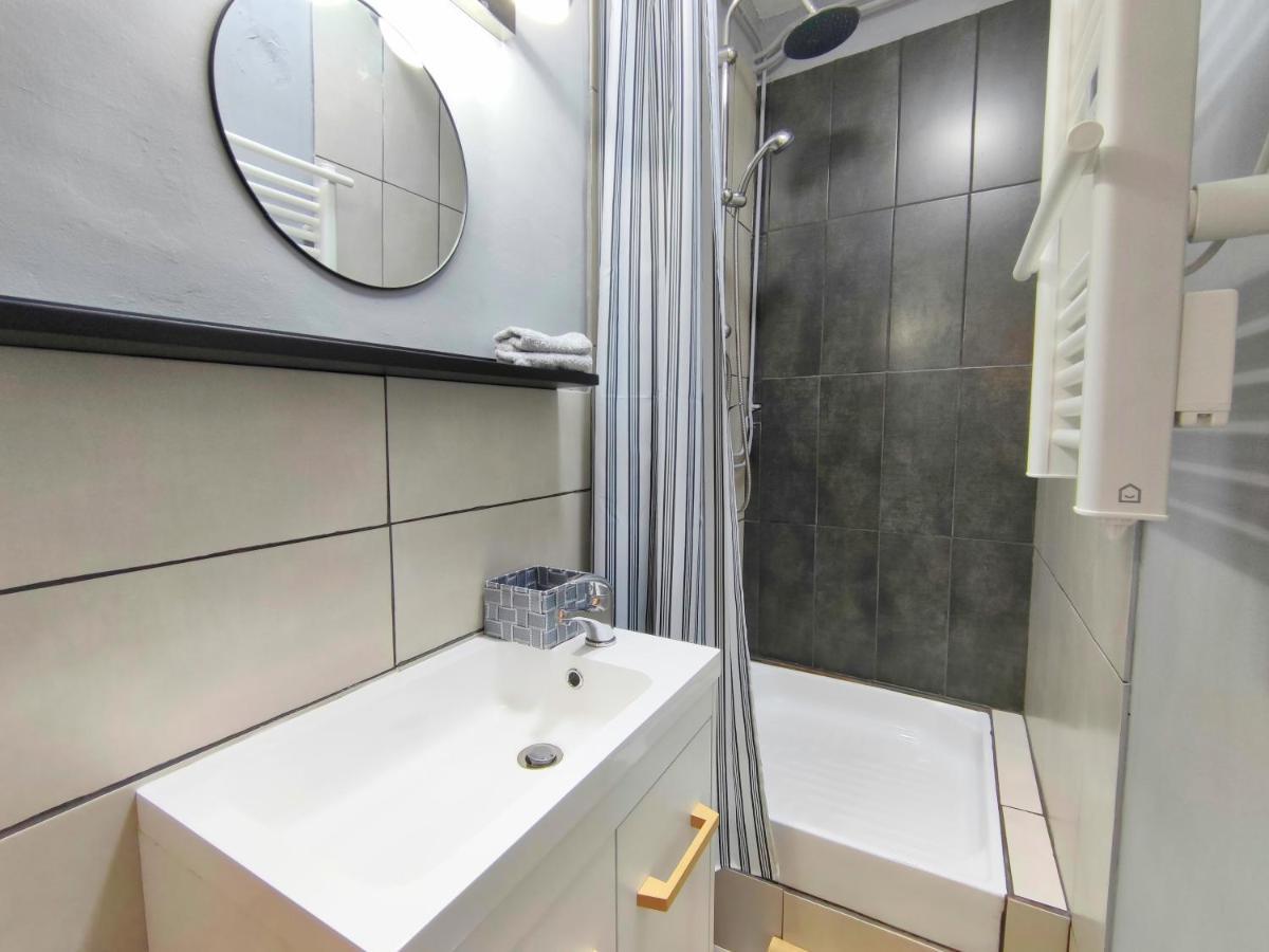 Number 22 - Le Dorat - Apartment 3 With Garden & Free Parking Экстерьер фото